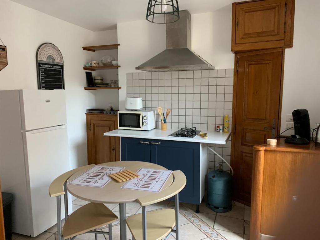 Appartement Avec Terrasse Gien Exterior photo